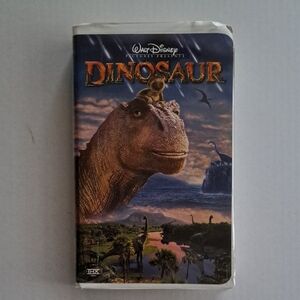 Walt Disney Pictures Presents Dinosaur (VHS, 2001)